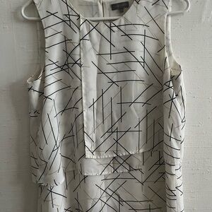 Vince Camuto White Sleeveless Top with Black Geometric Pattern